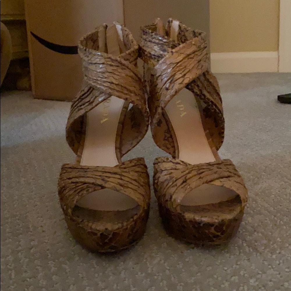 Prada tan python leather sandals - Picture 2 of 8